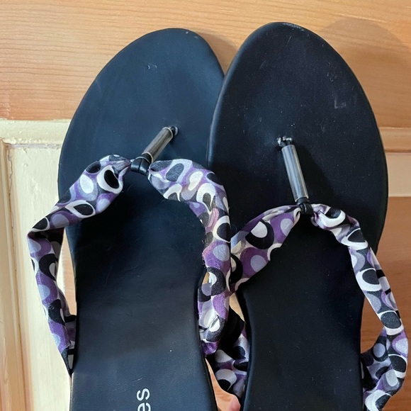 Maurices Wedge Black Sandals with soft purple straps Size 10 - Picture 9 of 10